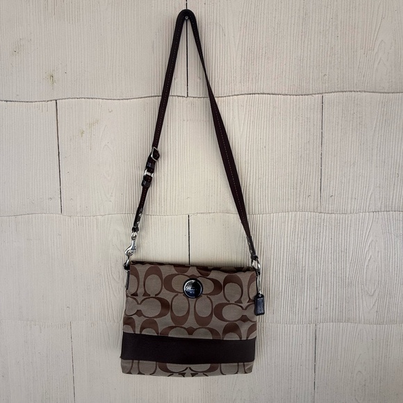 Coach Signature F19220 Crossbody Shoulder Handbag Purse Brown - Picture 1 of 6